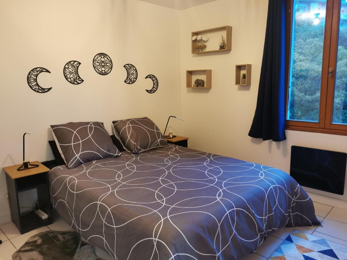 Charmant Appartement A 1 Minute Du Lac アヌシー エクステリア 写真