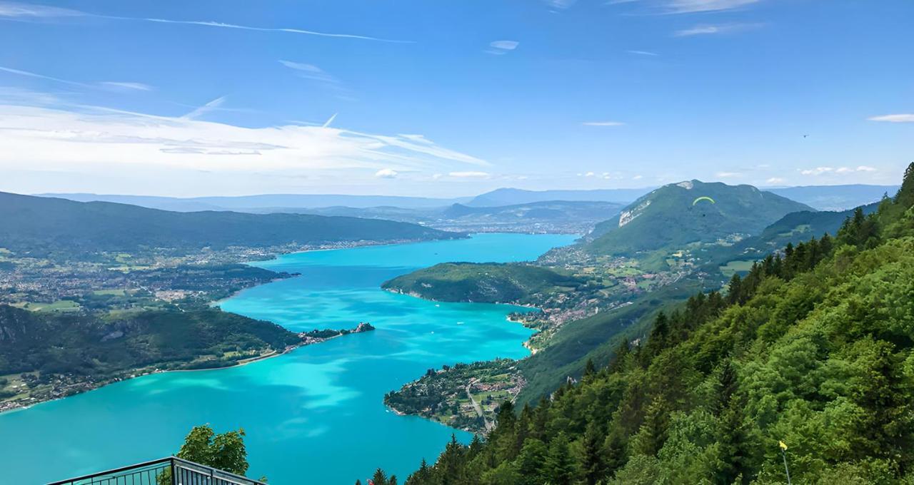 Charmant Appartement A 1 Minute Du Lac アヌシー エクステリア 写真