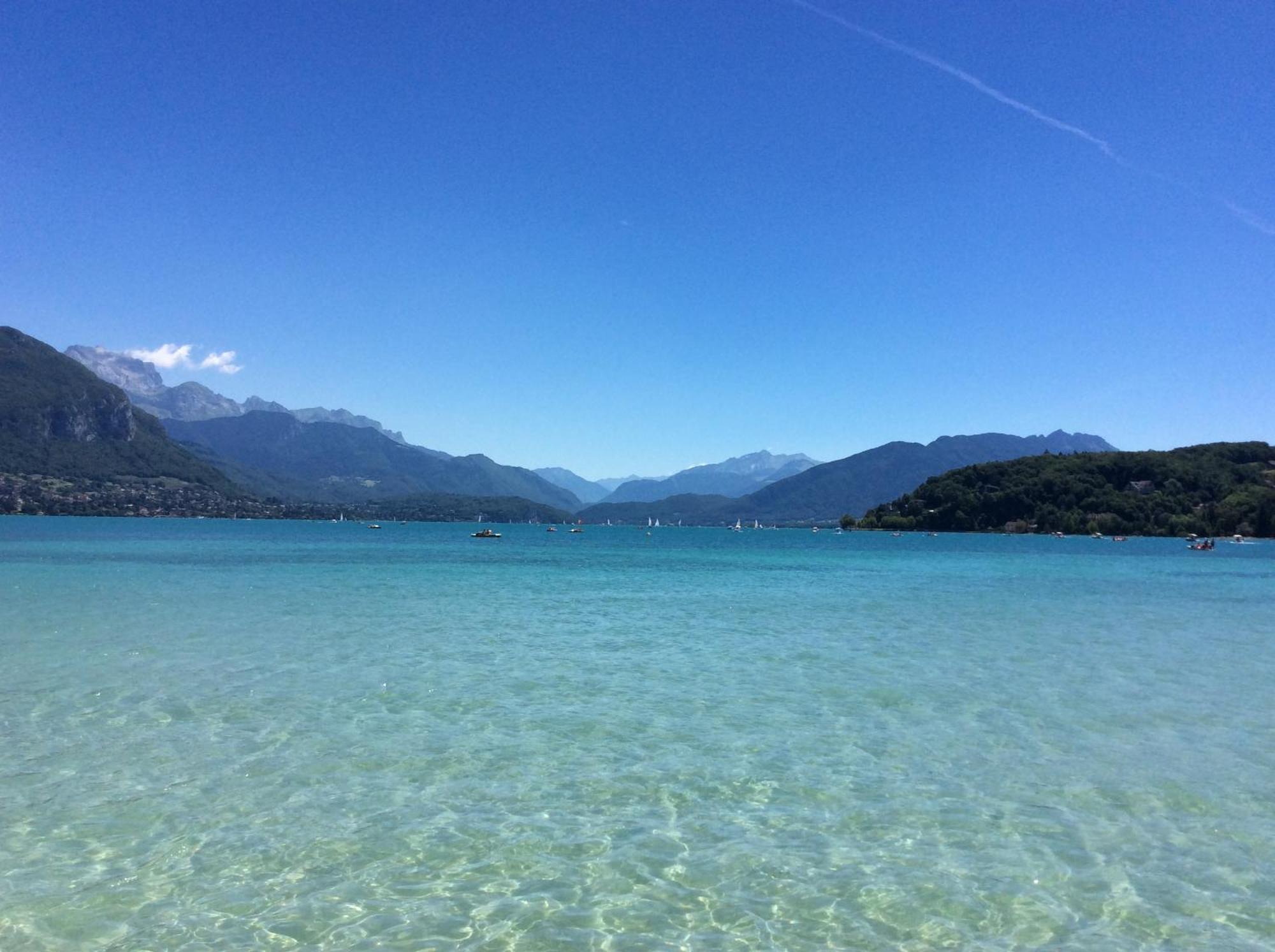 Charmant Appartement A 1 Minute Du Lac アヌシー エクステリア 写真
